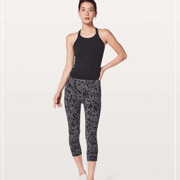 lululemon athletica Pants - Lululemon In Movement Crop *Everlux 19" 8